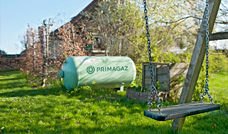 Tank Primagaz in de tuin